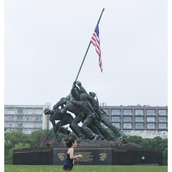 2012 70th Anniversary IWO JIMA Memorial Flag Raising Mens Blue T-Shirt Size XL - Picture 11 of 11